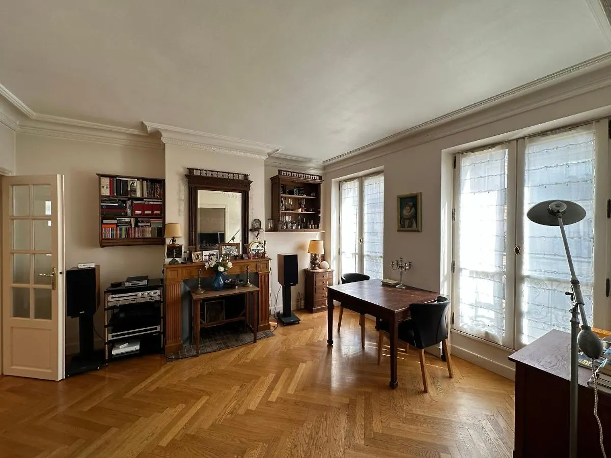 70 Sqm Apartment In 75008 Paris